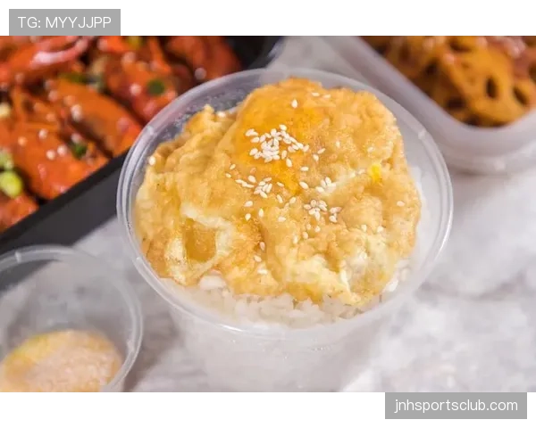 汪周雨家里到底有多爽?训练间隙能直接点外卖吃龙虾这哪是运动员啊! 汪周雨家里到底有多爽?训练间隙能直接点外卖吃龙虾这哪是运动员啊!